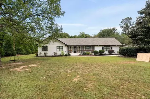2274 Amber Woods Dr, Snellville, GA 30078