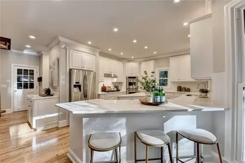 1595 Northcliff Trce, Roswell, GA 30076
