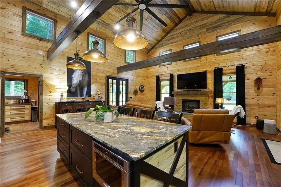 Kitchen - 25 Rocky Dam Rd, Epworth, GA 30541 photo 2 of 7