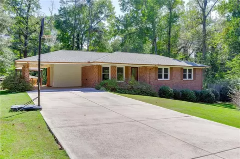 398 Lockridge Ln, Lawrenceville, GA 30046