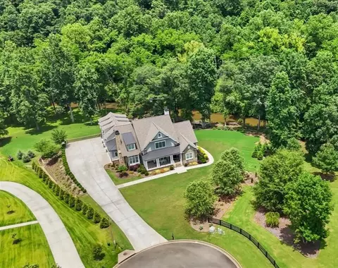134 Sharp Mountain Crk, Ball Ground, GA 30107