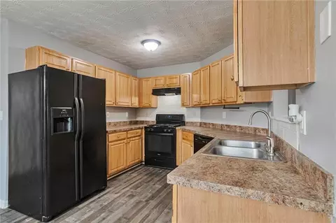 Kitchen - 420 Spring Lake Ter, Covington, GA 30016 photo 1 of 2