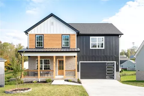 47 Battle Bluff Dr, Rossville, GA 30741