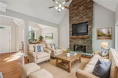 105 Jay Trl, Fayetteville, GA 30215