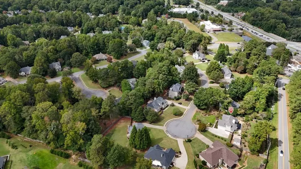 View/Area - 1575 Victoria Walk, Cumming, GA 30041 photo 4 of 6