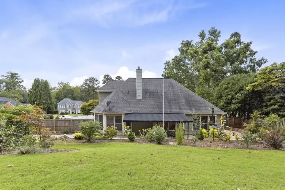 Exterior - 1575 Victoria Walk, Cumming, GA 30041 photo 8 of 10