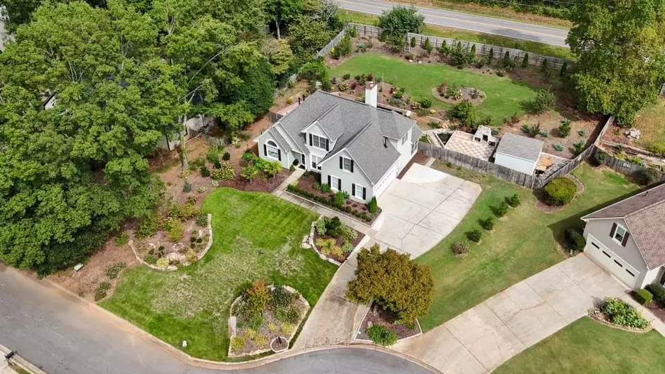 View/Area - 1575 Victoria Walk, Cumming, GA 30041 photo 2 of 6
