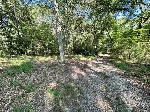 31 Creekwood Rd, Winder, GA 30680