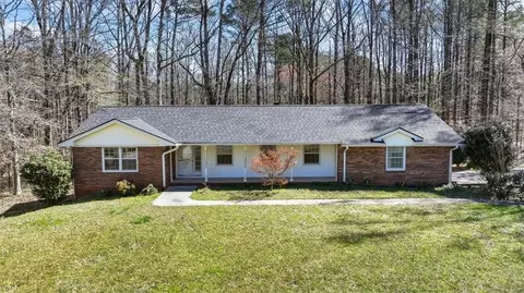 2415 Bankstone Dr SW, Marietta, GA 30064