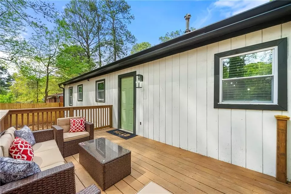 Exterior - 3590 Bolfair Dr NW, Atlanta, GA 30331 photo 6 of 6