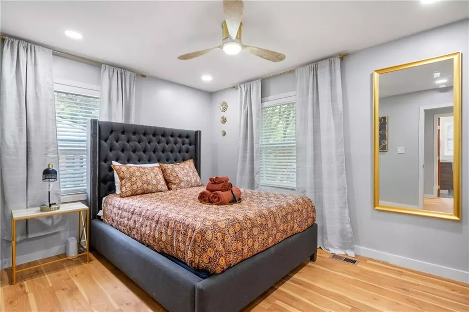 Bedroom - 3590 Bolfair Dr NW, Atlanta, GA 30331 photo 5 of 7