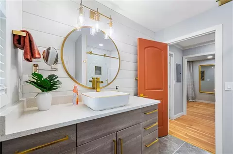 Bath - 3590 Bolfair Dr NW, Atlanta, GA 30331 photo 1 of 4