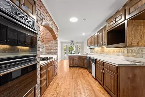 Kitchen - 3314 Mcclure Bridge Rd, Duluth, GA 30096 photo 2 of 5