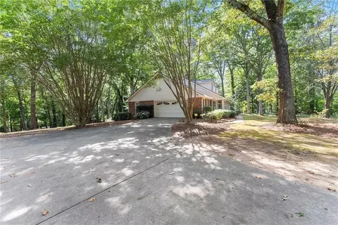 Exterior - 3314 Mcclure Bridge Rd, Duluth, GA 30096 photo 10 of 20