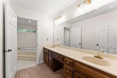 Bath - 3314 Mcclure Bridge Rd, Duluth, GA 30096 photo 4 of 6