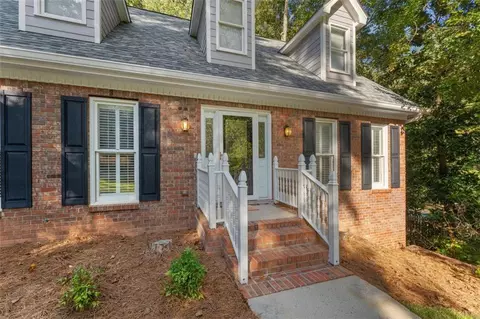 701 Elk Cove Ct NW, Kennesaw, GA 30152