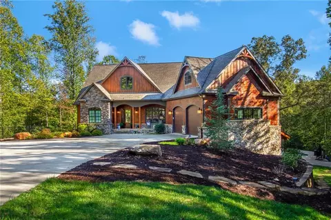 910 Miller Calhoun Rd, Dahlonega, GA 30533