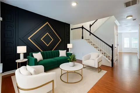 2546 Laurel Cir NW, Atlanta, GA 30311