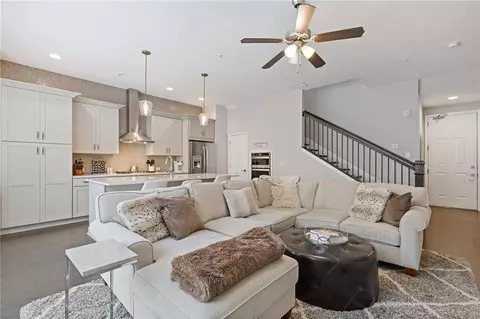 6609 Sterling Dr, Atlanta, GA 30328