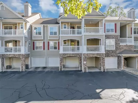 513 Sandringham Dr, Alpharetta, GA 30004