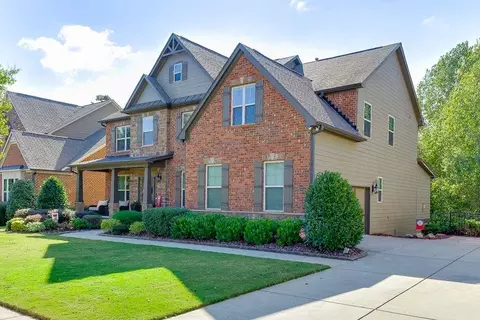 386 Ridge Walk Ct, Sugar Hill, GA 30518