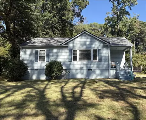229 Mathews Cir SE, Marietta, GA 30067