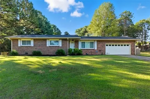 2567 Twin Oaks Dr SW, Marietta, GA 30064
