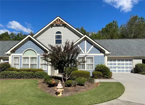 18 Mary Ln NE, White, GA 30184