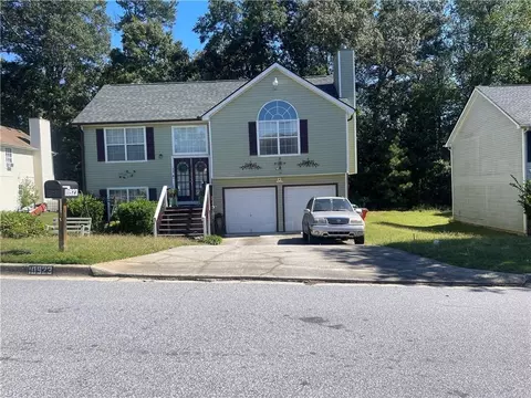 10923 Tara Village Way, Jonesboro, GA 30238