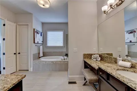 5925 Read Rd, Suwanee, GA 30024 photo 33