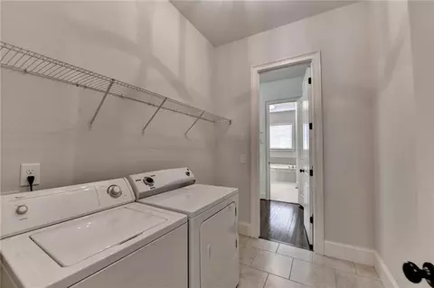 5925 Read Rd, Suwanee, GA 30024 photo 36