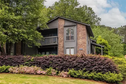 223 Tuxworth Cir, Decatur, GA 30033