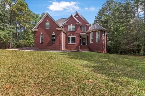 933 E Maddox Rd, Griffin, GA 30224