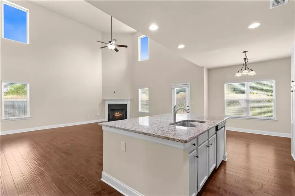 Living - 2299 Misty Ivy Ct, Buford, GA 30519 photo 6 of 7