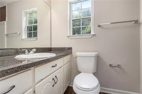 Bath - 175 Thorpe Rd, Jackson, GA 30233 photo 1 of 2