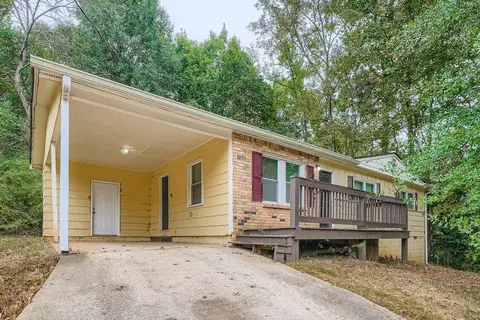 10133 Morris Dr SW, Covington, GA 30014