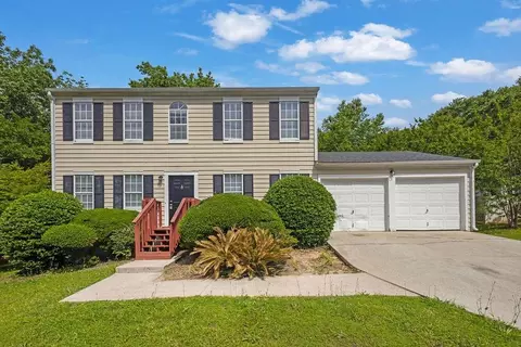 2584 Shadowbrook Dr, Decatur, GA 30034