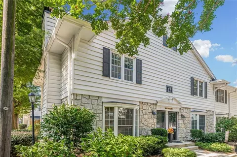 136 Peachtree Memorial Dr NW #RI1, Atlanta, GA 30309
