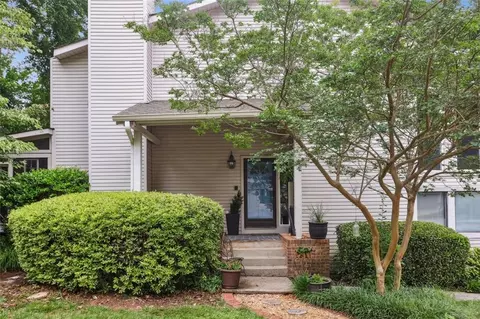 4096 Audubon Dr, Marietta, GA 30068