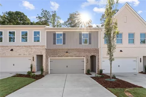 660 Sunstone Ln, Lawrenceville, GA 30043