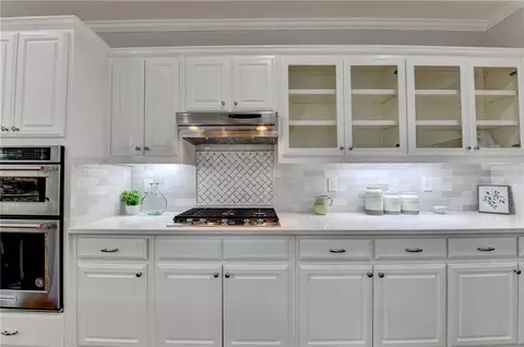 Kitchen - 10792 Glenleigh Dr, Duluth, GA 30097 photo 5 of 8