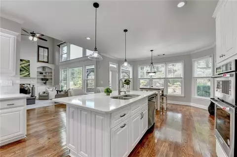 Kitchen - 10792 Glenleigh Dr, Duluth, GA 30097 photo 7 of 8