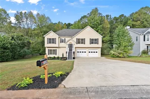 1524 Jade Cove Dr, Powder Springs, GA 30127