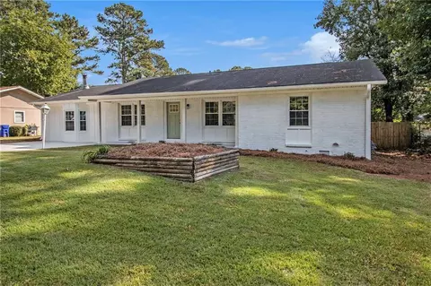 3623 Stanford Cir, Decatur, GA 30034