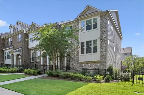 10016 Jack Dr, Roswell, GA 30076