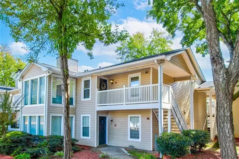 703 Augusta Dr SE, Marietta, GA 30067