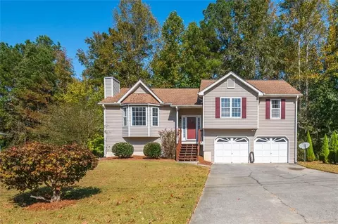 160 Summer Lake Dr, Dallas, GA 30157