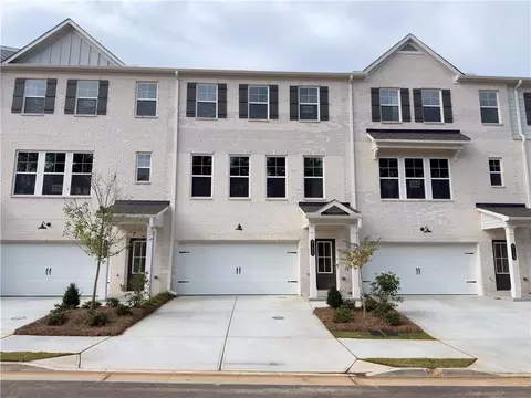 6135 Wayburn St, Tucker, GA 30084