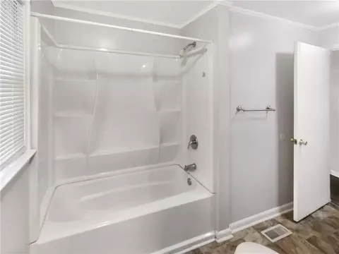 Bath - 2772 E Lake Rd, Mcdonough, GA 30252 photo 1 of 5