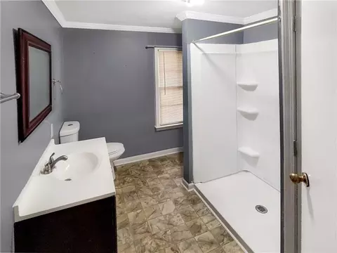 Bath - 2772 E Lake Rd, Mcdonough, GA 30252 photo 4 of 5